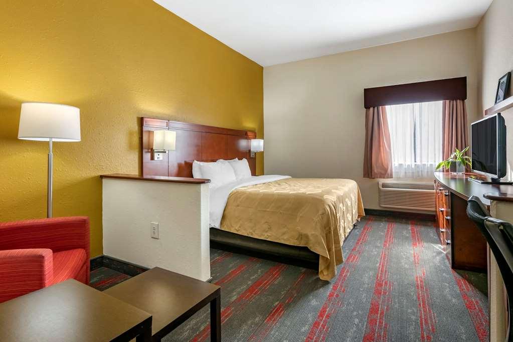 Quality Inn Zephyrhills-Dade City Buitenkant foto