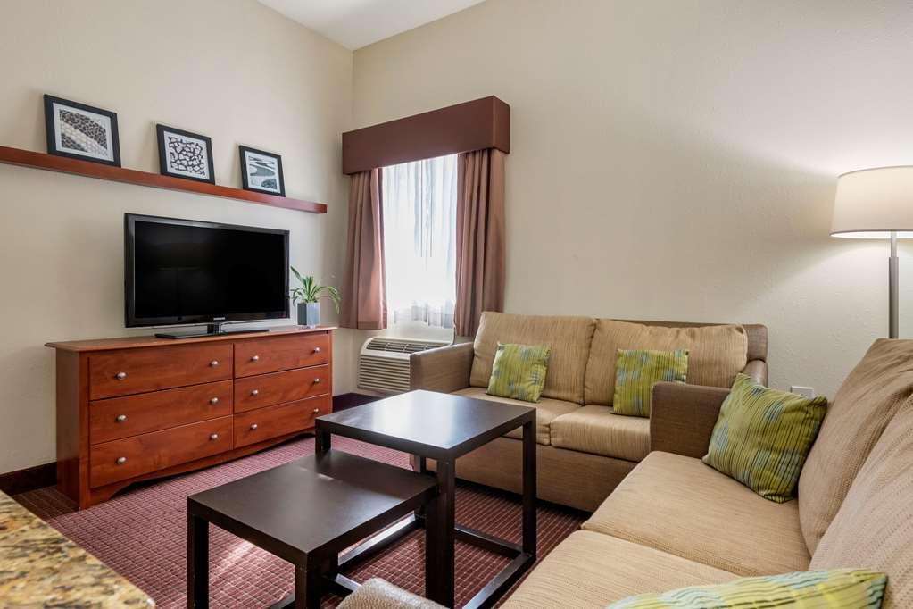 Quality Inn Zephyrhills-Dade City Buitenkant foto
