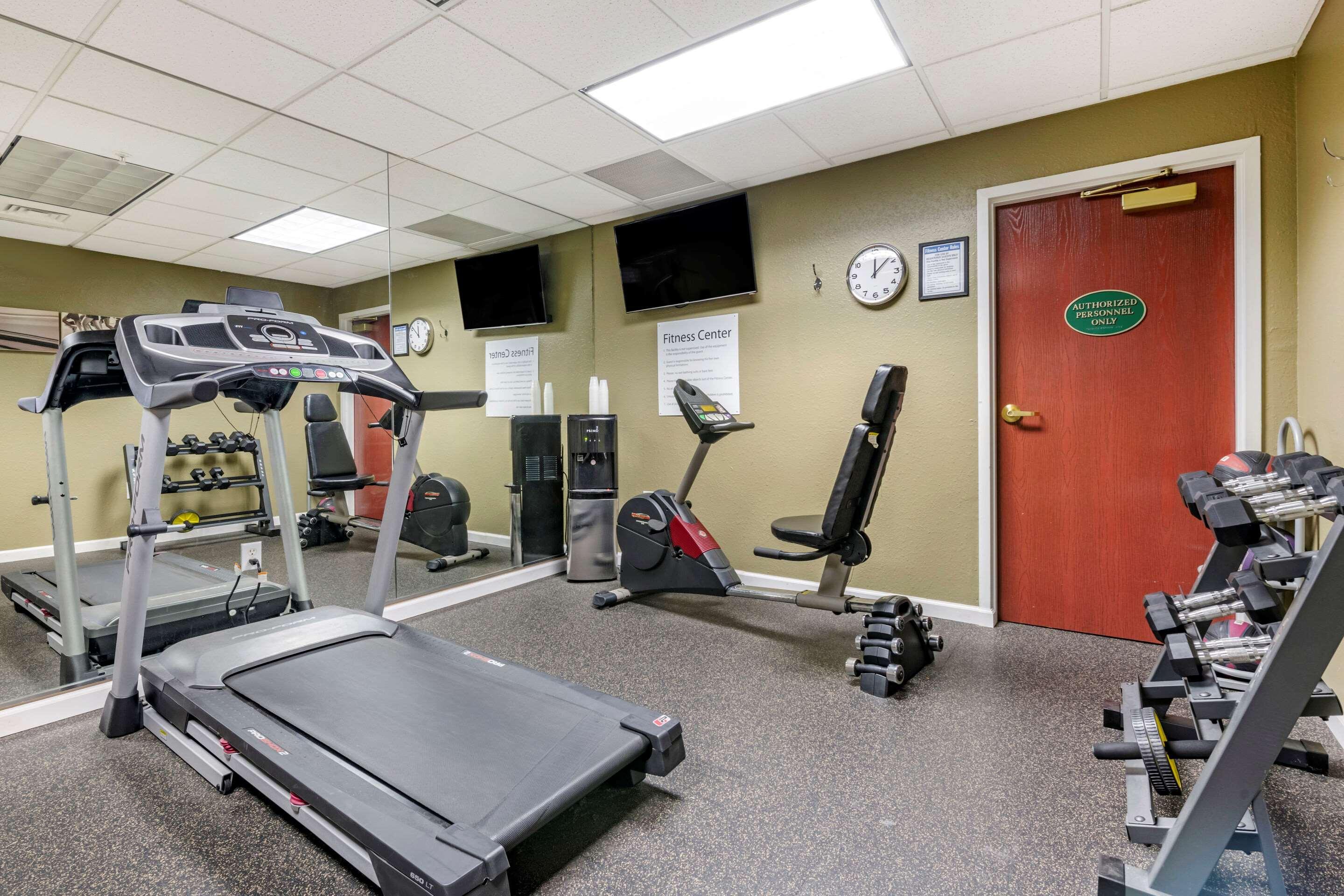 Quality Inn Zephyrhills-Dade City Buitenkant foto