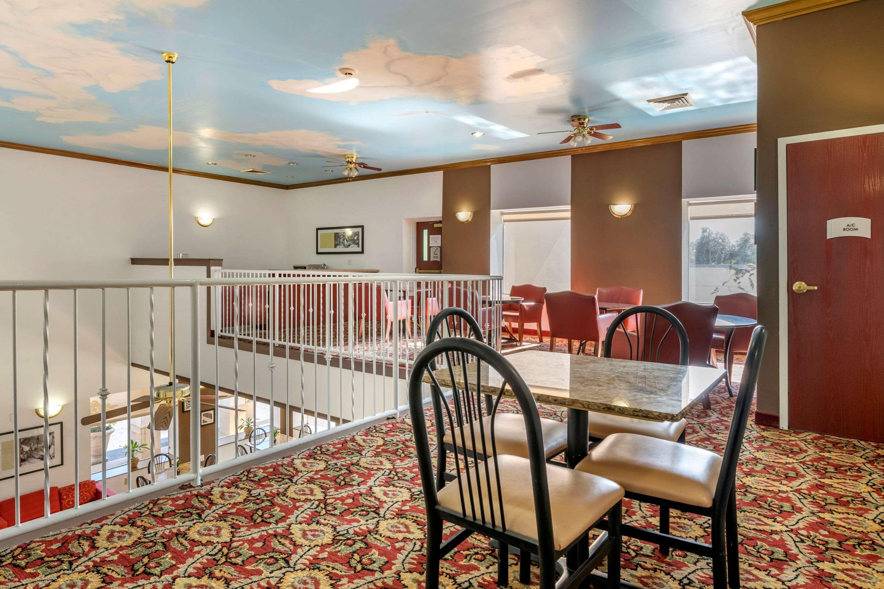 Quality Inn Zephyrhills-Dade City Buitenkant foto