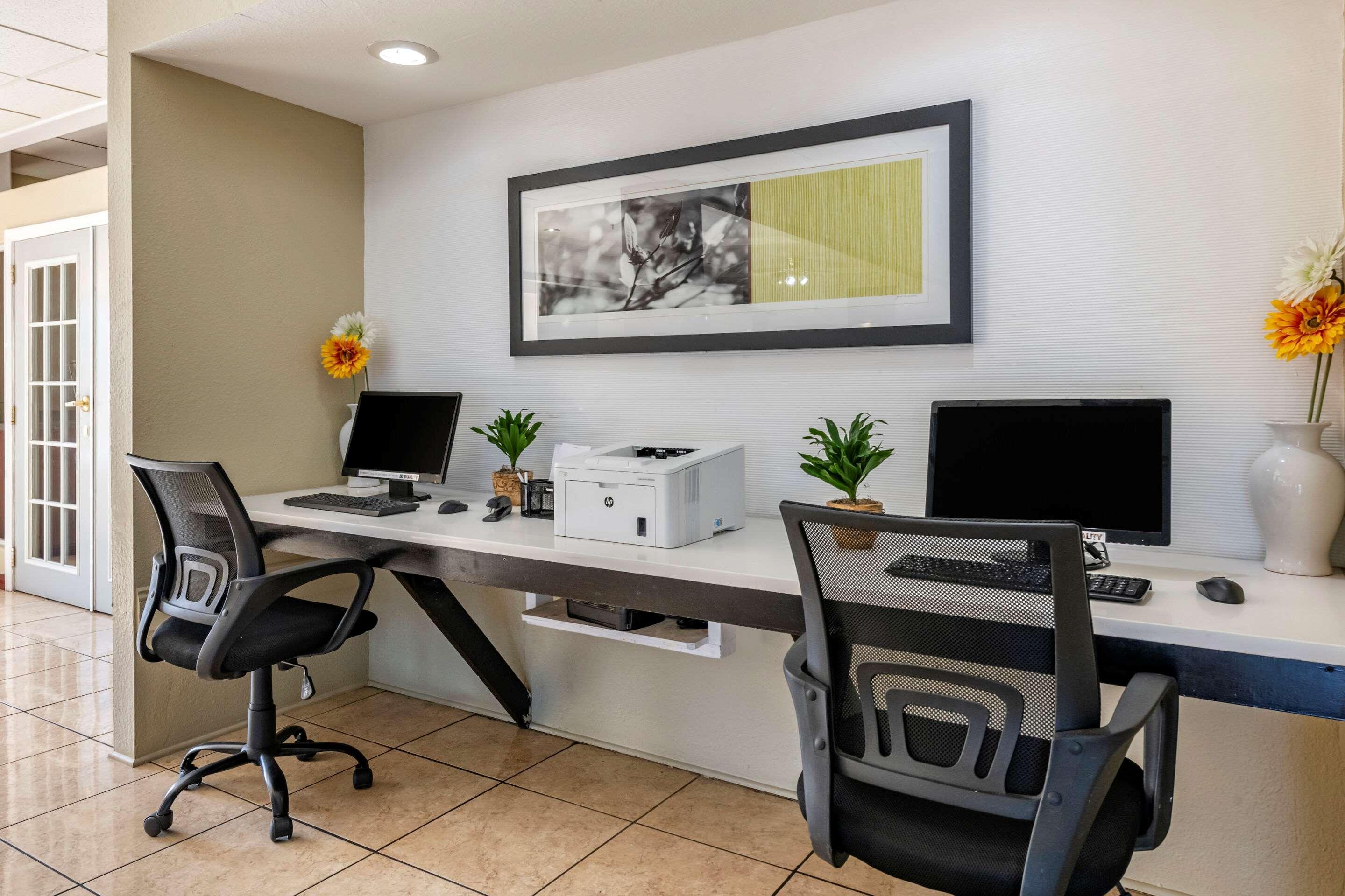 Quality Inn Zephyrhills-Dade City Buitenkant foto