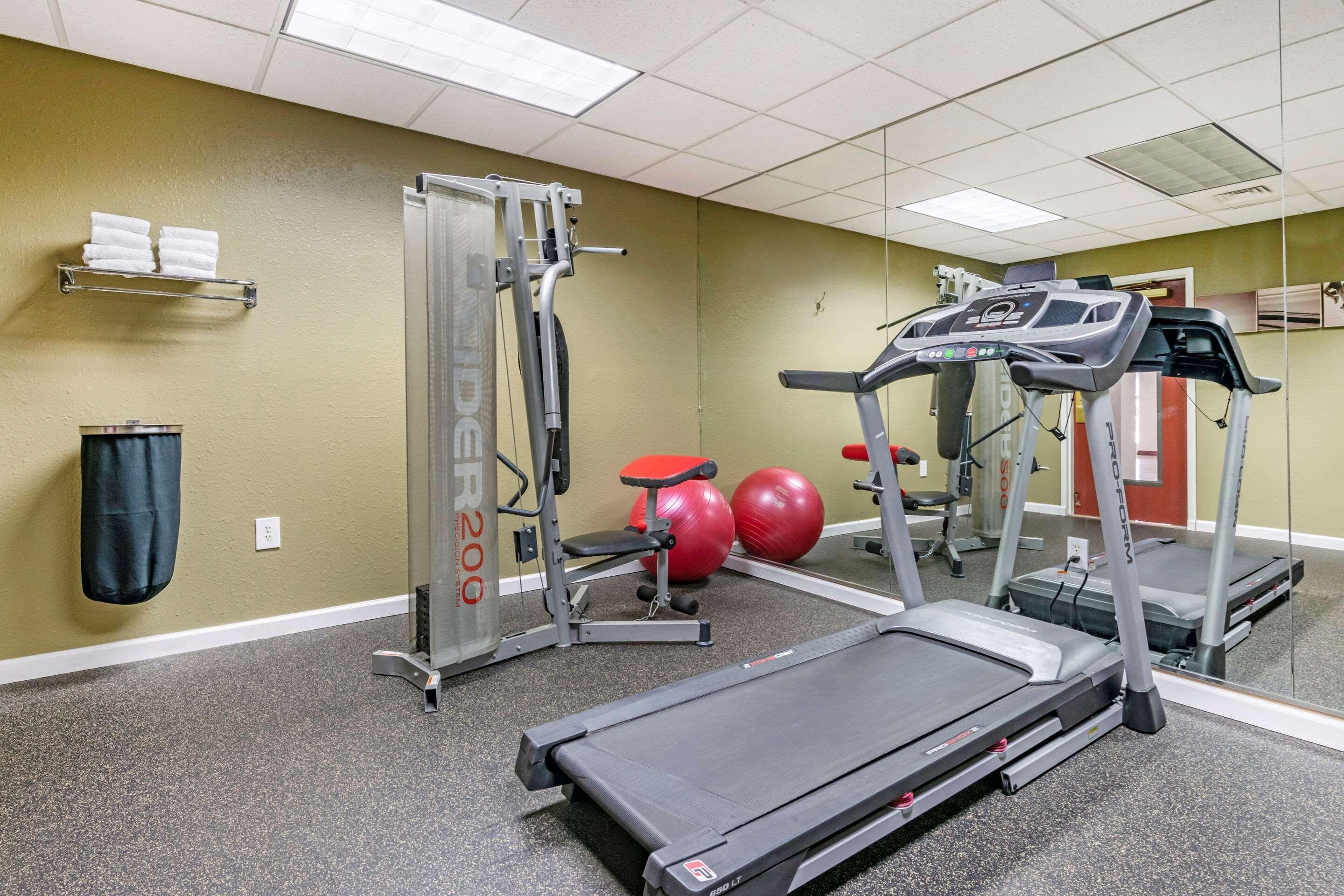 Quality Inn Zephyrhills-Dade City Buitenkant foto
