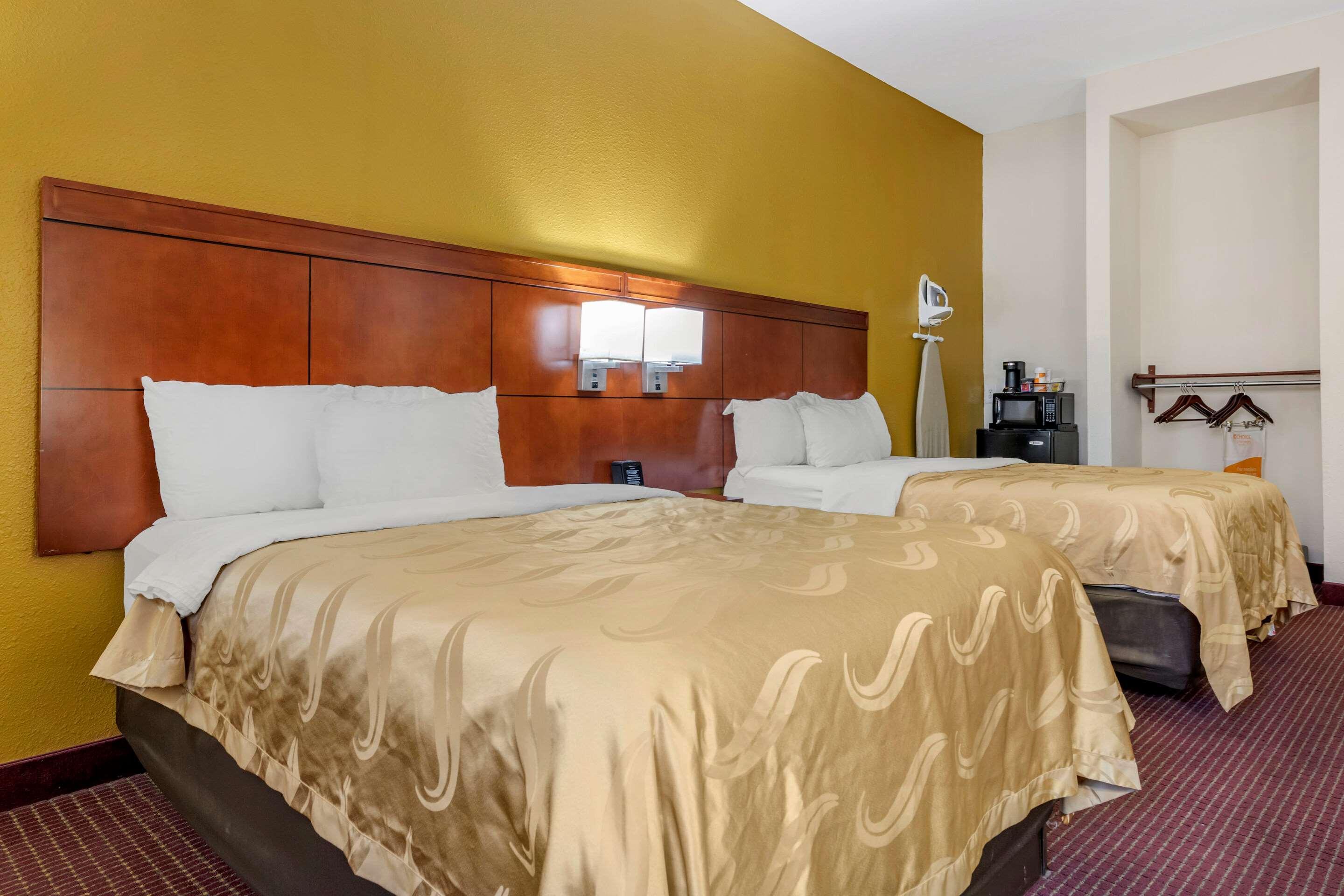 Quality Inn Zephyrhills-Dade City Buitenkant foto