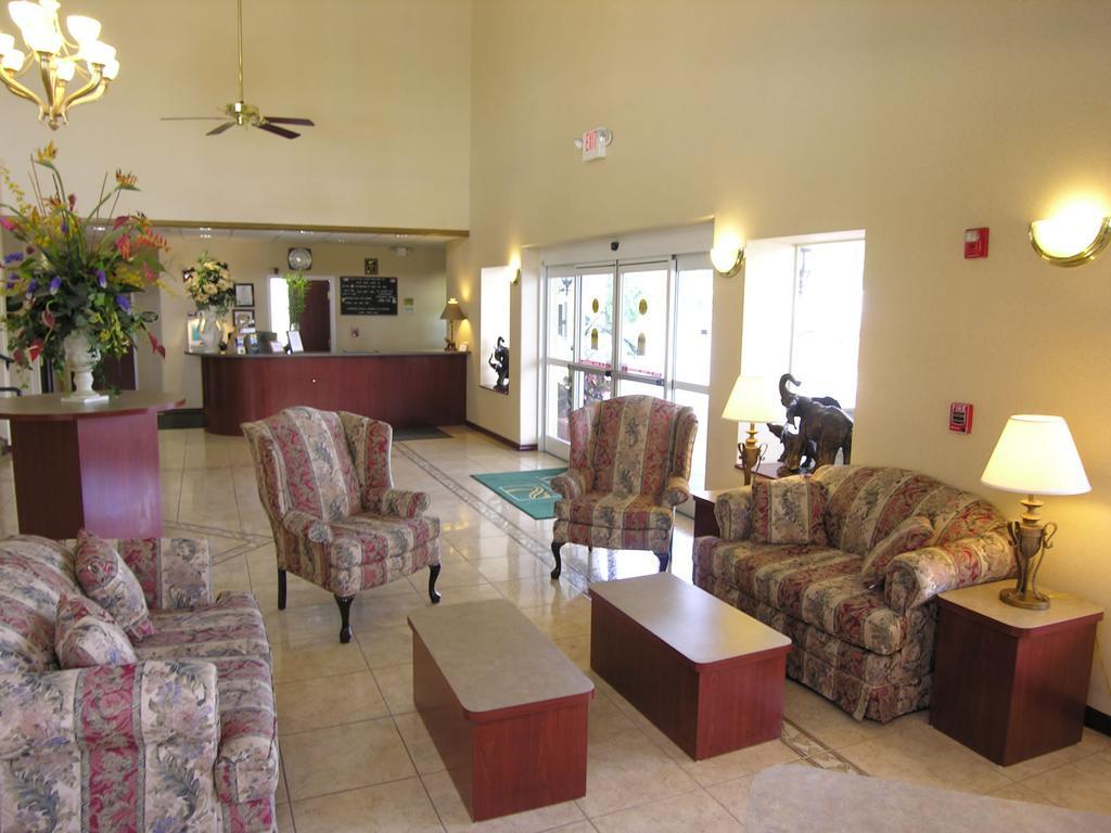 Quality Inn Zephyrhills-Dade City Interieur foto
