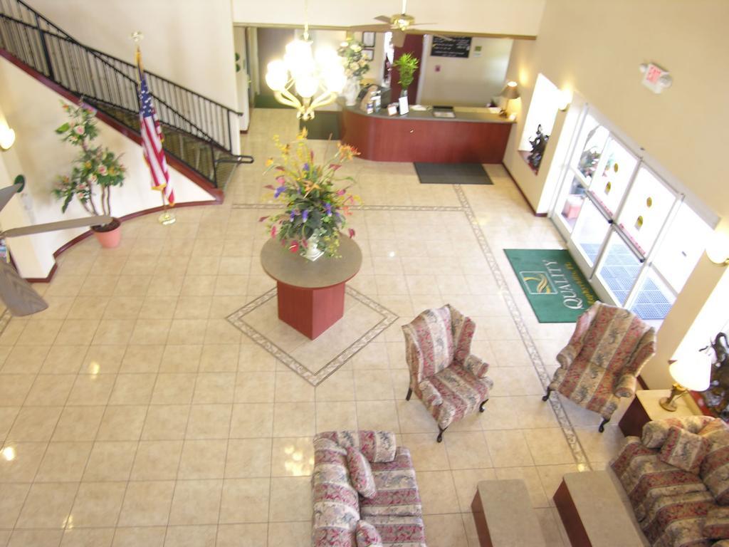 Quality Inn Zephyrhills-Dade City Buitenkant foto