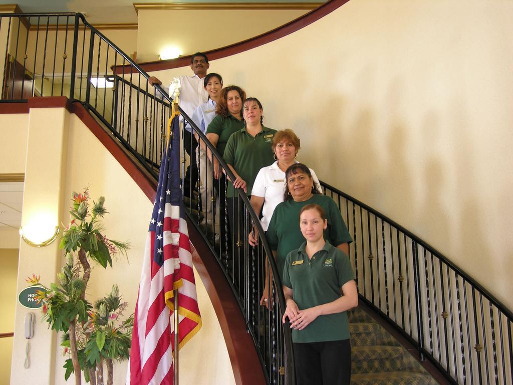 Quality Inn Zephyrhills-Dade City Buitenkant foto