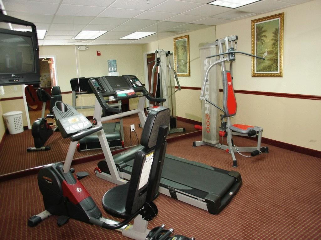 Quality Inn Zephyrhills-Dade City Buitenkant foto