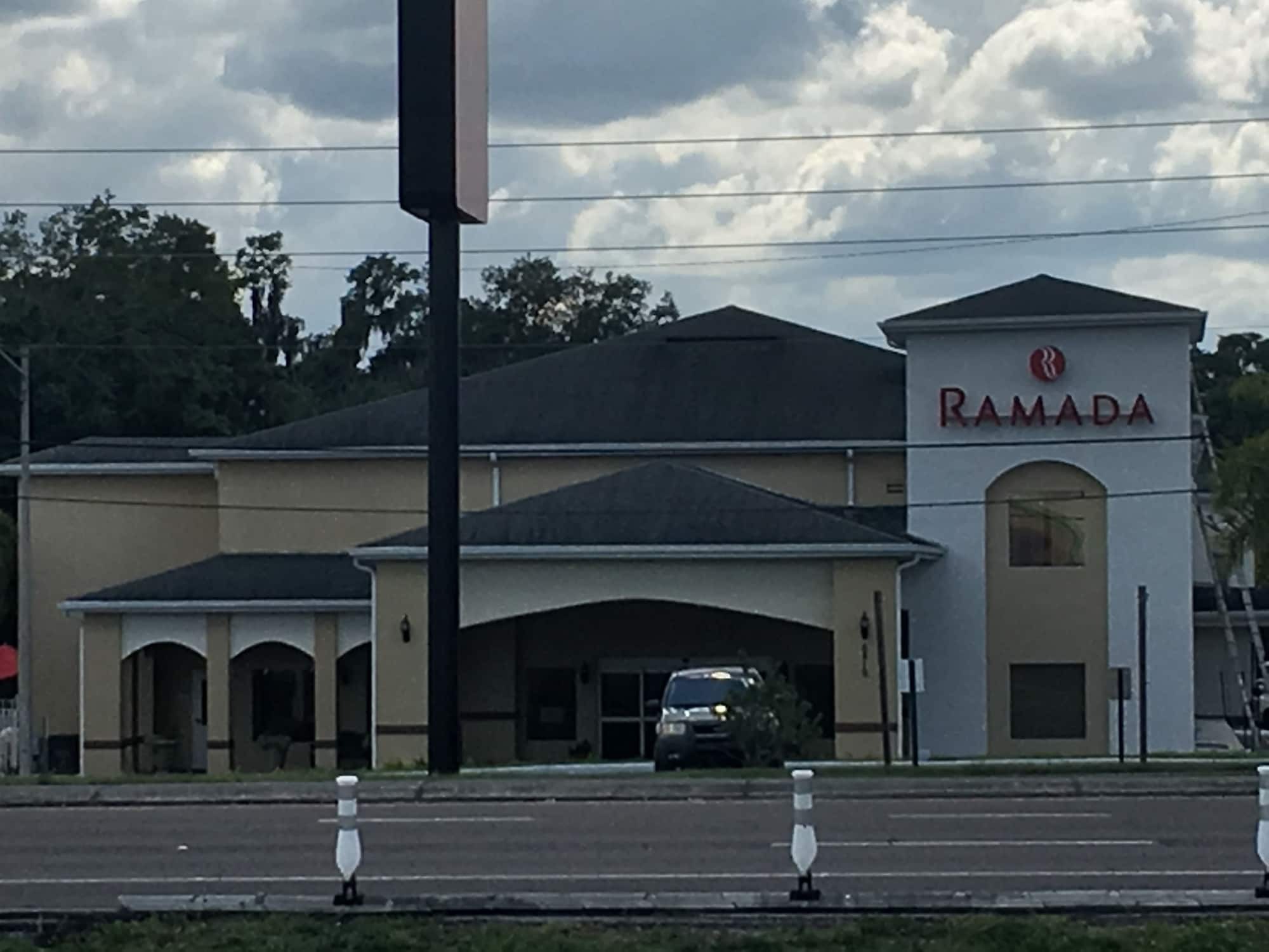 Quality Inn Zephyrhills-Dade City Buitenkant foto